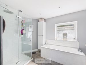 Photo 22- click for photo gallery